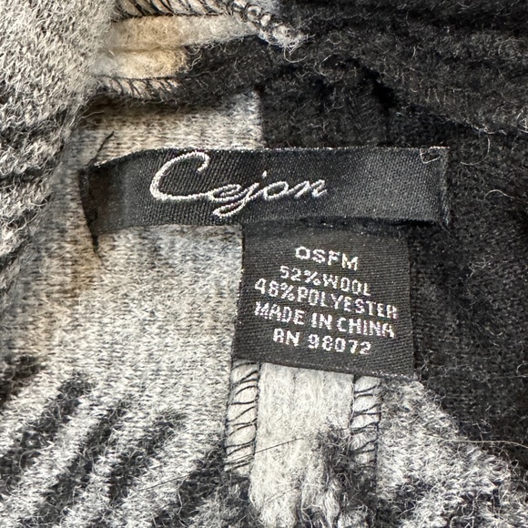 Cejon plaid wool blend sweater vest shawl wrap geometric - Picture 12 of 12